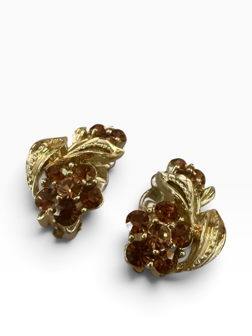 Vintage Lisner Amber Rhinestone Floral Brooch & Earrings Demi Parure - Picture 7 of 9